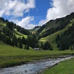 Walli - Und Bergvergnuegen Direkt Vor Der Haustuer * Laterns