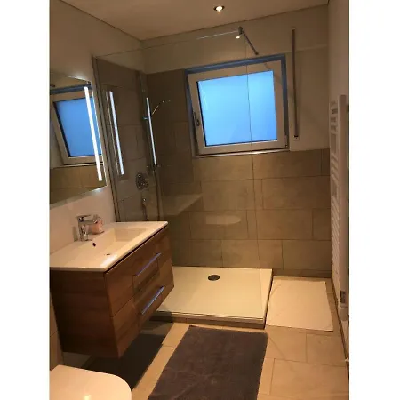 Apartamento Walli - Und Bergvergnuegen Direkt Vor Der Haustuer Laterns