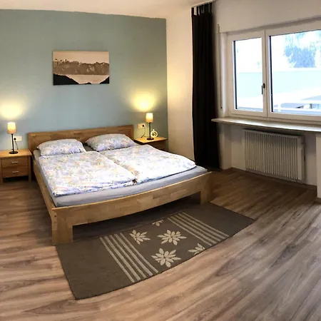 Walli - Und Bergvergnuegen Direkt Vor Der Haustuer Apartament Laterns